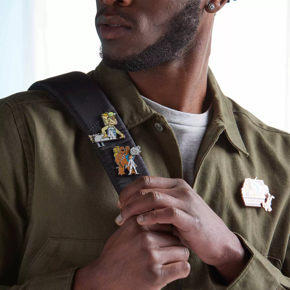 Disney Store Pin's De Figurine Vintage C-3PO, Star Wars 2 Disney Store Pin's De Figurine Vintage C-3PO, Star Wars – Image 2